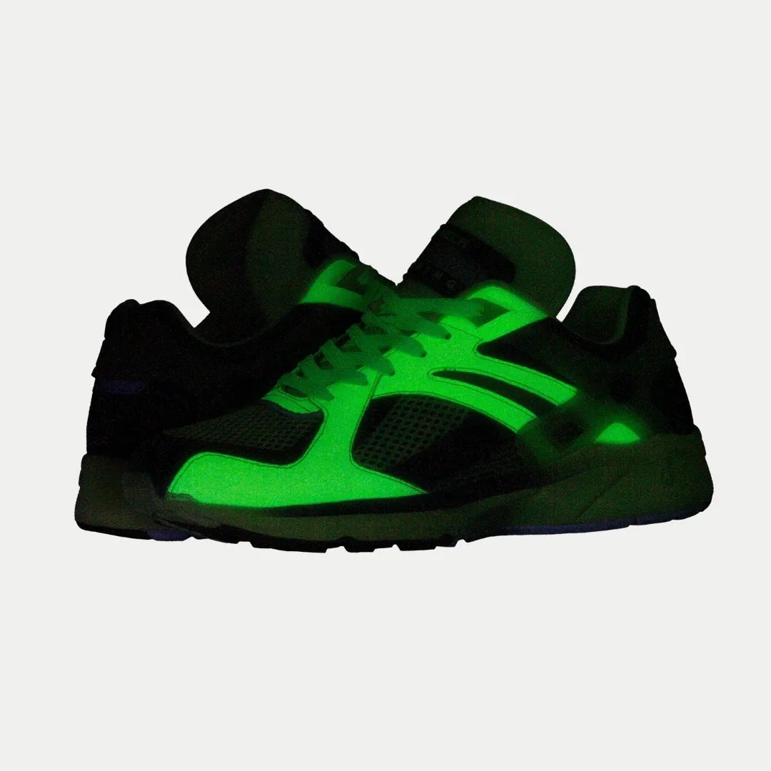 LA Gear Men's Catapult Light-Up x Glow Lowtop | Neon Yellow x Black by HandyShopping4U2
