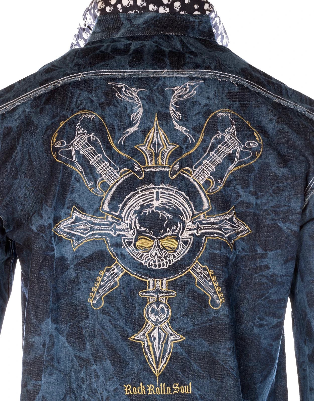 Rooster shirt skull button detail on vintage wash denim fabric